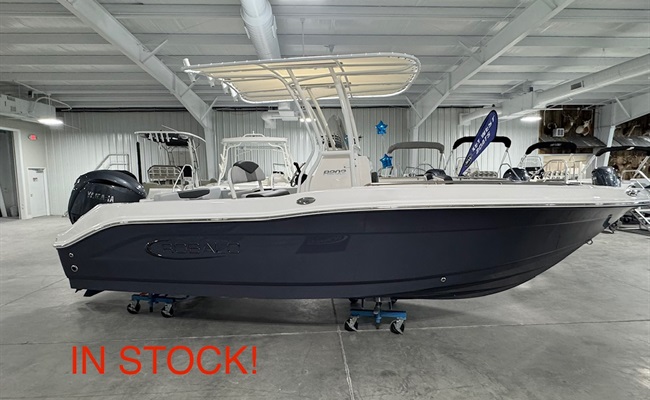 2026 Robalo R202 Explorer Shark Gray 